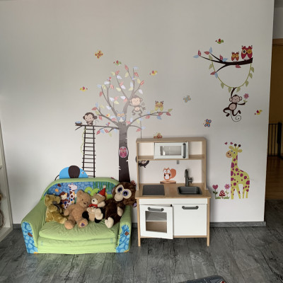 Kuschelcouch und Spielküche